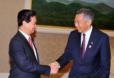 Нгуен Тан Зунг встретился с премьер-министром Сингапура Ли Сянь Лунгом